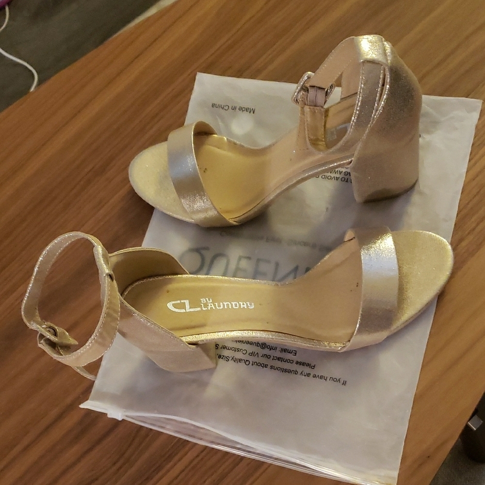CL By Laundry - Picture 3 of 6